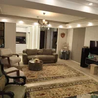 فروش آپارتمان ۲۲۰متری در نصر
