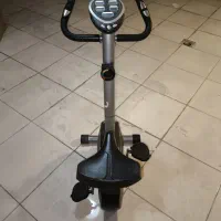 دوچرخه ثابت ورزشی