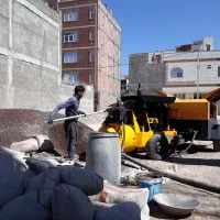 کمپرسور جهت تخریب بتن و اجرای کفسازی اسکرید