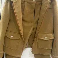 ژکت و شلوار