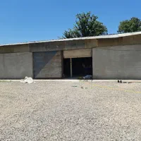 اجاره سالن 255m2 بر جاده تهران