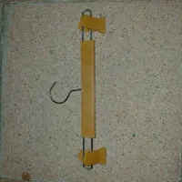 آویز لباس فلزی و چوبی