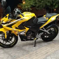 آر اس Rs 200 پالس