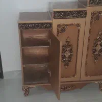 جاکفشی.  زیر تلویزیونی. بوفه