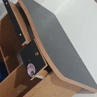 میز تحریر و کامپیوتر