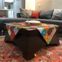 میز جلو مبلی بسیار تمیز چرخان