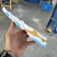 ب تعدادی همکار خانوم جهت رنگ کاری زیرع نیازمندیم