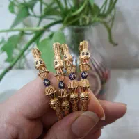 النگو طلا 150 بالای تابلو