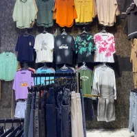فروش پوشاک به همراه دکور