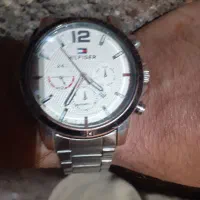 ساعت باطراحی شیک