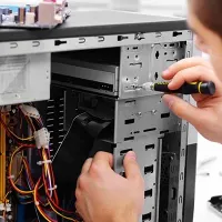 خدمات کامپیوتری در محل