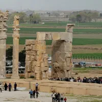 بازدید یک روزه از مجموعه جهانی تخت جمشید|تور و چارتر|مرودشت, تخت جمشید|دیوار