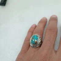 انگشتر و گردن بند