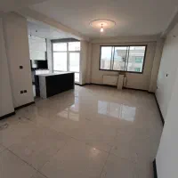 48 متر پرده خور ـ پارکینگ غیرمزاحم/ قدرالسهم دار