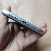 اپل iPhone 11 با حافظهٔ ۱۲۸ گیگابایت|موبایل|مشهد, خواجه ربیع|دیوار