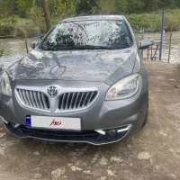 برلیانس ۳۳۰ موتور بزرگ