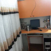 میز کامپیوتر و مطالعه