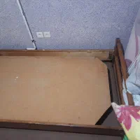 تخت و بوفه و کمد چوبی