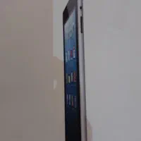 آیپد ۴ سیمکارت خور