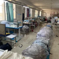 وسط کار و اتو کار و بسته بند