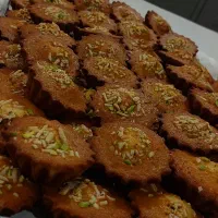 کیک یزدی،نون خامه و کیک تولد