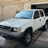 تویوتا هایلوکس 2001