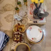 تعدادی ظروف آشپزخانه