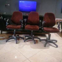 صندلی انتظار چرخدار و ساده