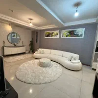 ۸۷ متر ،دو خواب ، دارای سرایداری