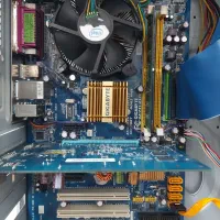 کیس کامپیوتر DDR2 با ssd ، تمیز با ۶ ماه ضمانت|رایانه رومیزی|مشهد, حسابی جنوبی (شهرک غرب)|دیوار