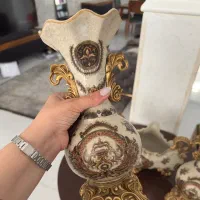 شکلات خوری و گلدون