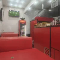 نیروی کار آشنابه امور فست فود