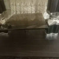 میز بزرگ جلو مبلی