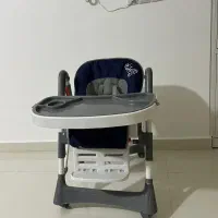 درب چوبی سرویس و حمام و یک عدد صندلی نهار خوری بچه|مصالح و تجهیزات ساختمان|بندرعباس, |دیوار