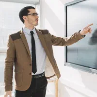 کلاس آموزش تدریس ریاضی فیزیک شیمی و دروس مهندسی