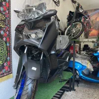یاماها xmax مدل ۱۴۰۵ مشکی صفر خشک