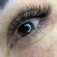 با اکستنشن مژه لیفت رایگان هدیه بگیر