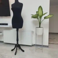 مانکن نیم تنه با پایه