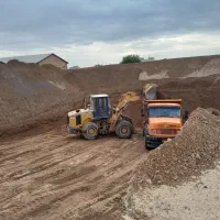 اجاره لودر بیل مکانیکی زنجیری و کامیون|خدمات حمل و نقل|چهارباغ, |دیوار