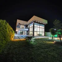 عمارت خاص ۵ خواب شهرکی رو به دریا(مستقیم مالک)کد۱۳