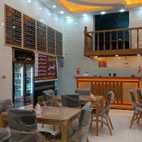 نیازمند آشپز حرفه ای و متعهد برای رستوران|استخدام خدمات فروشگاه و رستوران|شیراز, بید زرد|دیوار