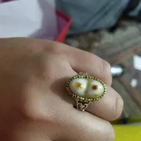 موکل،دار انگشتر و پلاک
