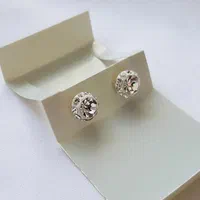 گوشواره نقره نگینی سفید، درخشش و ظرافت بی انتها|بدلیجات|اراک, |دیوار