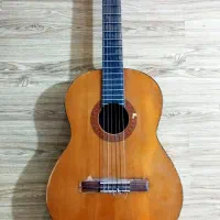 فروش گیتار یاماها c40