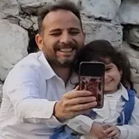 نقاش وبرقکار  خوش قول باانصاف و ۲۰ سال سابقه