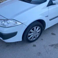 مگان اتومات مدل۸۹ سفید