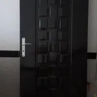 درب اتاق پذیرایی