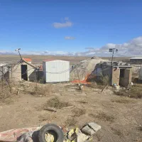 زمین ۴۰۰۰ متر با حصار ۱۰۰۰ متر