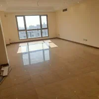 98متر-سالن-بزرگ-پرده-خور-Top-لوکیشن-چهارباغ