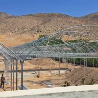 ساخت گلخانه